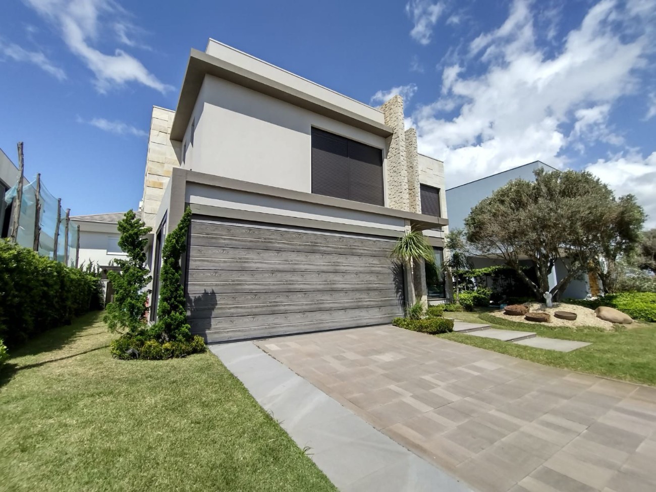 Imagem do imóvel Casa em condomínio 5 dormitórios para aluguel, Remanso em Xangri-lá referência 211383