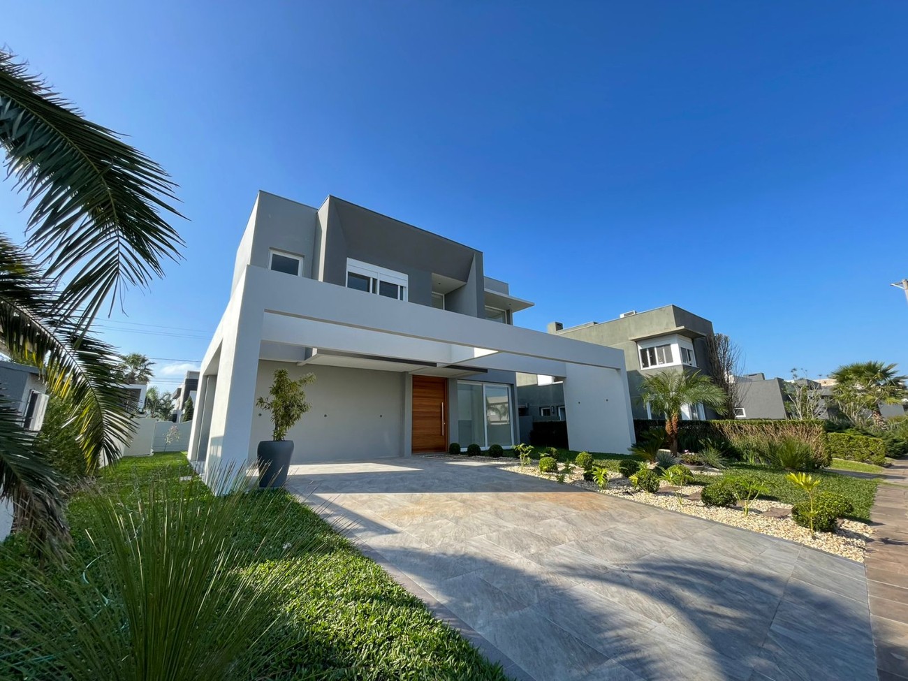 Imagem do imóvel Casa em condomínio 4 dormitórios para aluguel, Xangri-lá em Xangri-lá referência 245808