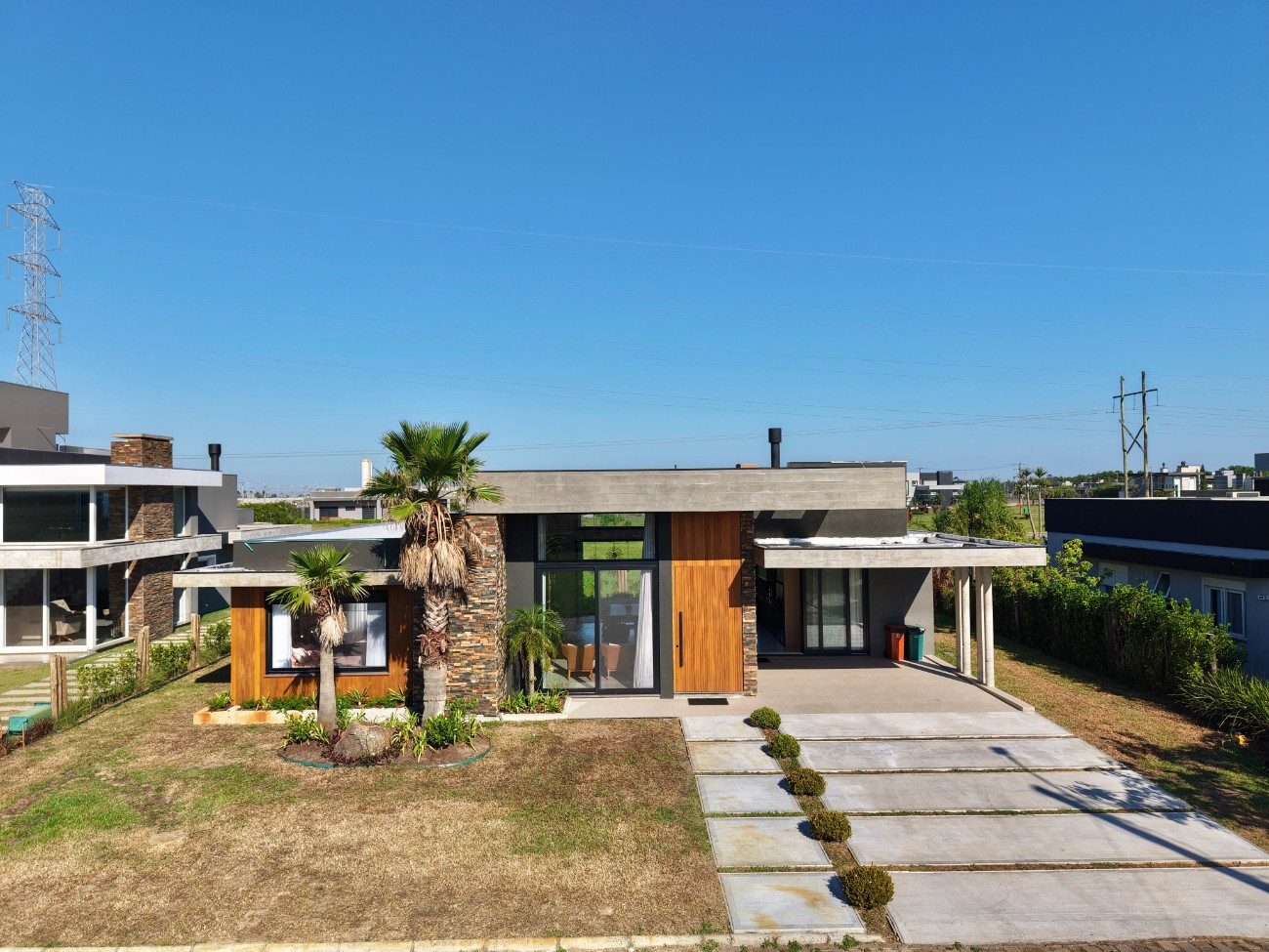 Imagem do imóvel Casa em condomínio 4 dormitórios à venda, Atlântida Sul em Osório referência 250716