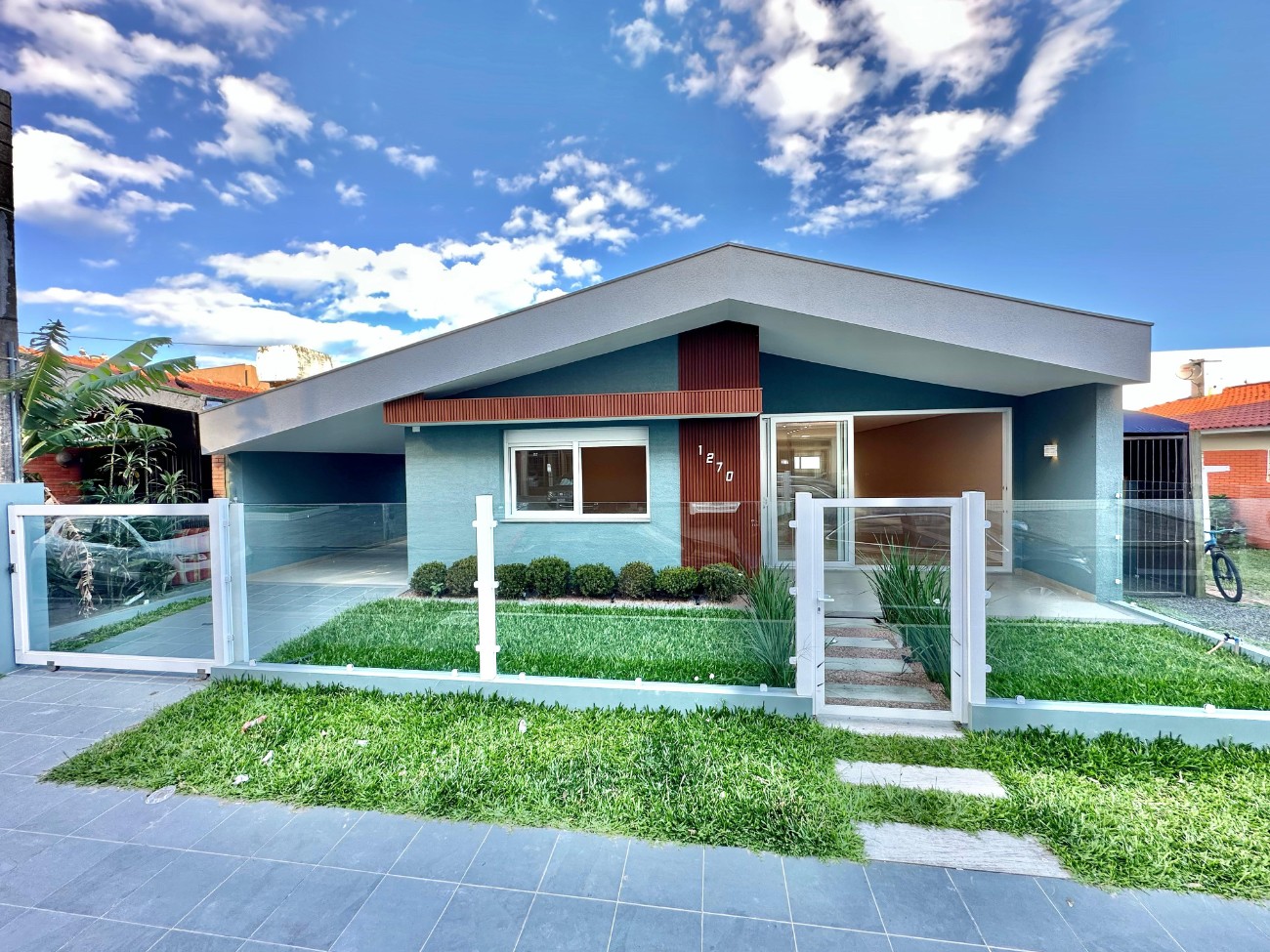 Imagem do imóvel Casa 3 dormitórios à venda, Centro em Capão Da Canoa referência 252639