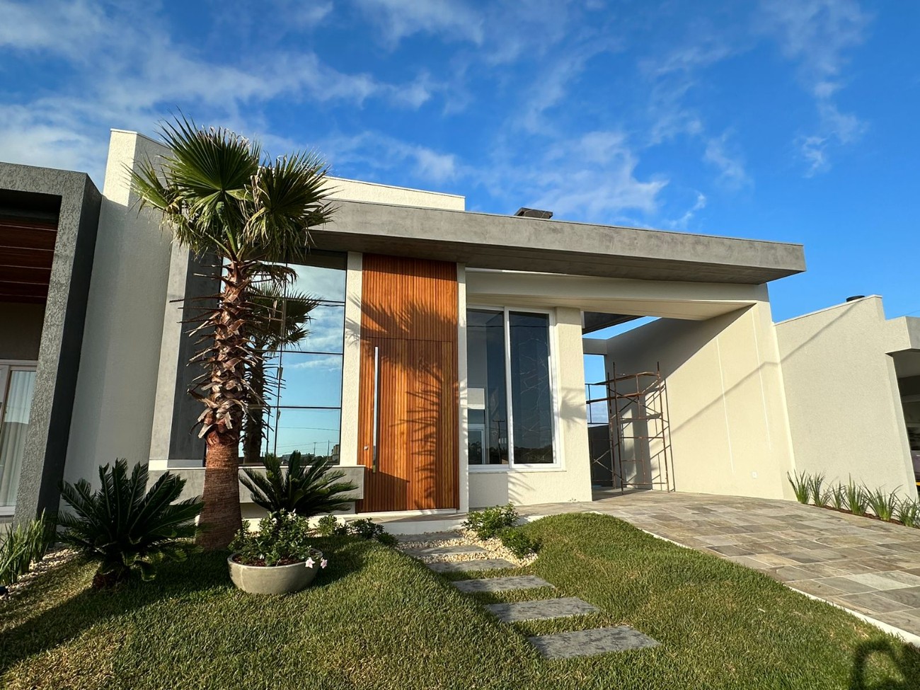 Imagem do imóvel Casa em condomínio 4 dormitórios à venda, Arroio Texeira em Capão Da Canoa referência 252778