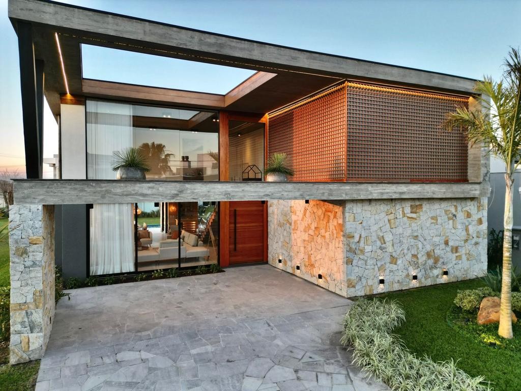 Imagem do imóvel Casa em condomínio 5 dormitórios para aluguel, Xangri-lá em Xangri-lá referência 305105