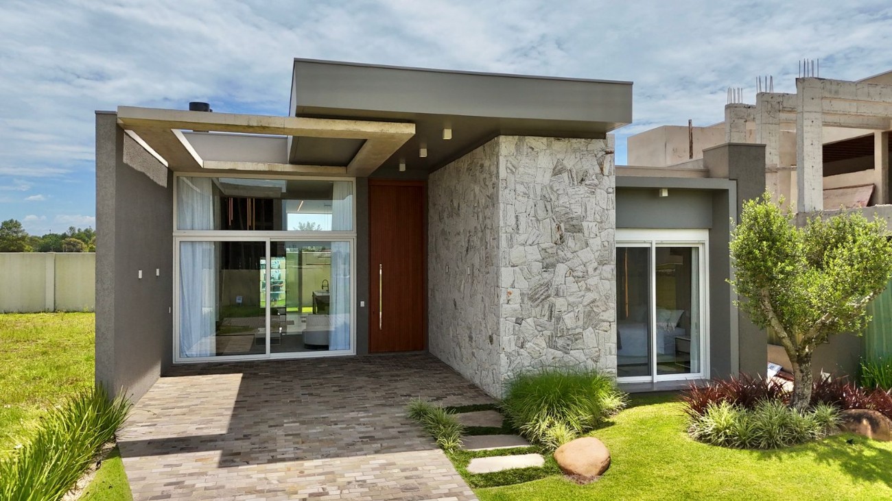 Imagem do imóvel Casa em condomínio 4 dormitórios para aluguel, Curumim em Capão Da Canoa referência 305559