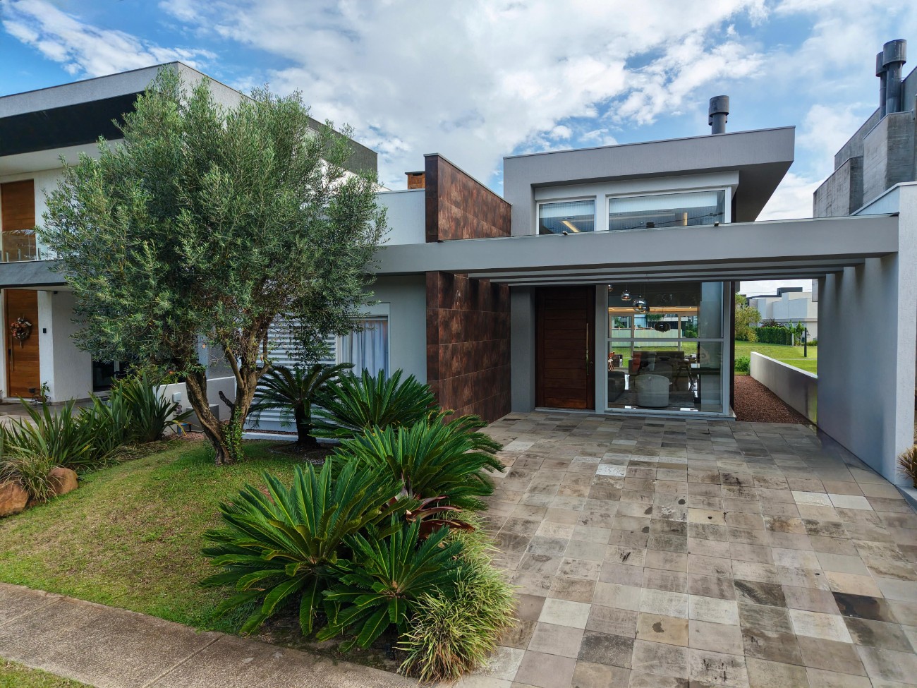 Imagem do imóvel Casa em condomínio 3 dormitórios à venda, Capão Da Canoa em Capão Da Canoa referência 305594