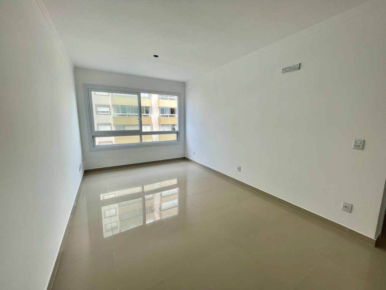 Imagem do imóvel Apartamento 2 dormitórios para aluguel, Zona Nova em Capão Da Canoa referência 306293