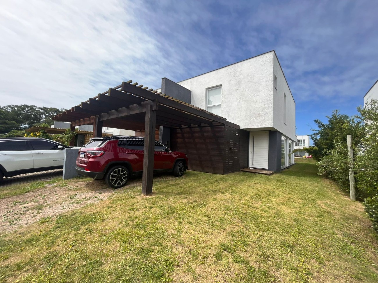 Imagem do imóvel Casa em condomínio 3 dormitórios para aluguel, Atlântida em Xangri-lá referência 306439