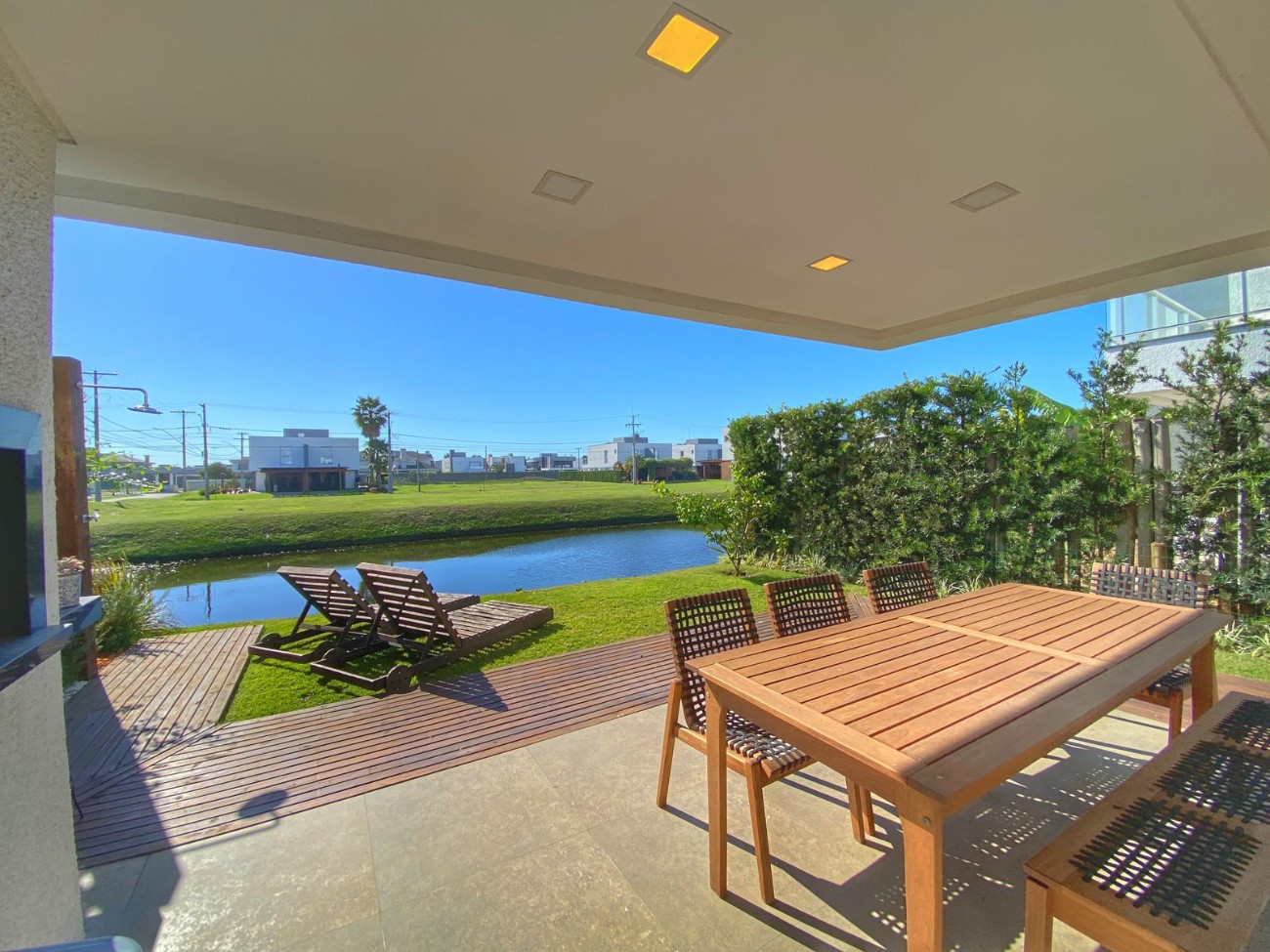 Imagem do imóvel Casa em condomínio 3 dormitórios para aluguel, Atlântida em Xangri-lá referência 306440