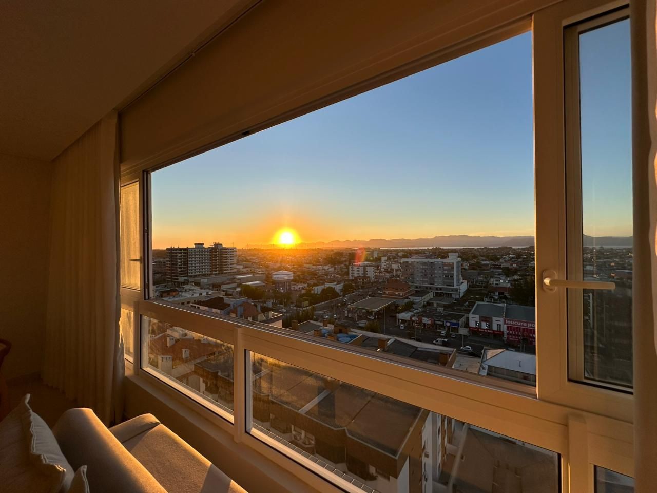Imagem do imóvel Apartamento 3 dormitórios à venda, Centro em Capão Da Canoa referência 306448