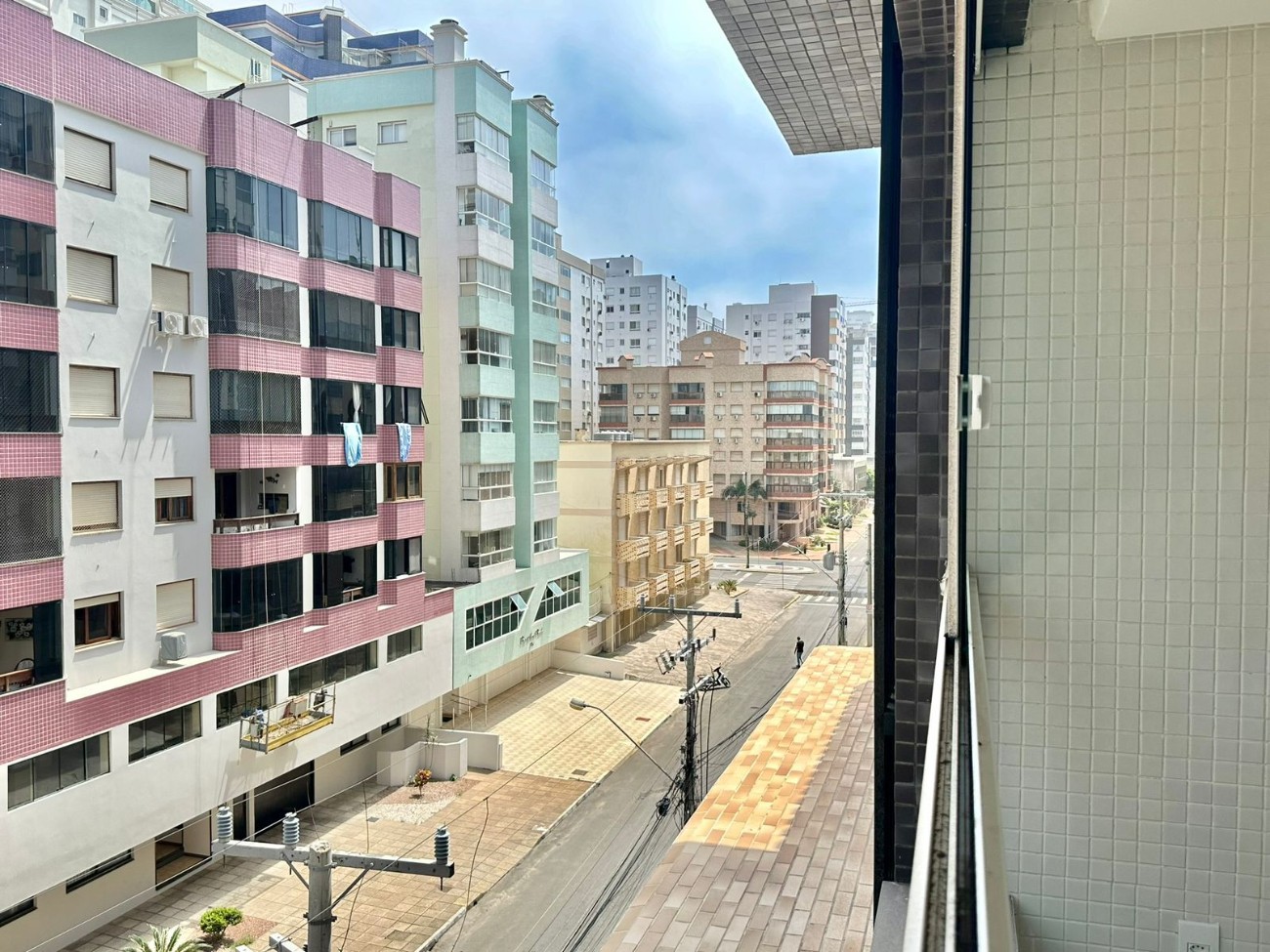 Imagem do imóvel Apartamento 3 dormitórios para aluguel, Zona Nova em Capão Da Canoa referência 306640