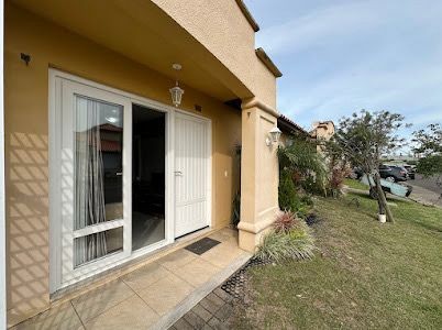 Imagem do imóvel Casa em condomínio 3 dormitórios para aluguel, Noiva Do Mar em Xangri-lá referência 306681