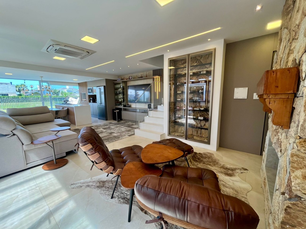 Imagem do imóvel Casa em condomínio 4 dormitórios para aluguel, Atlântida em Xangri-lá referência 306722