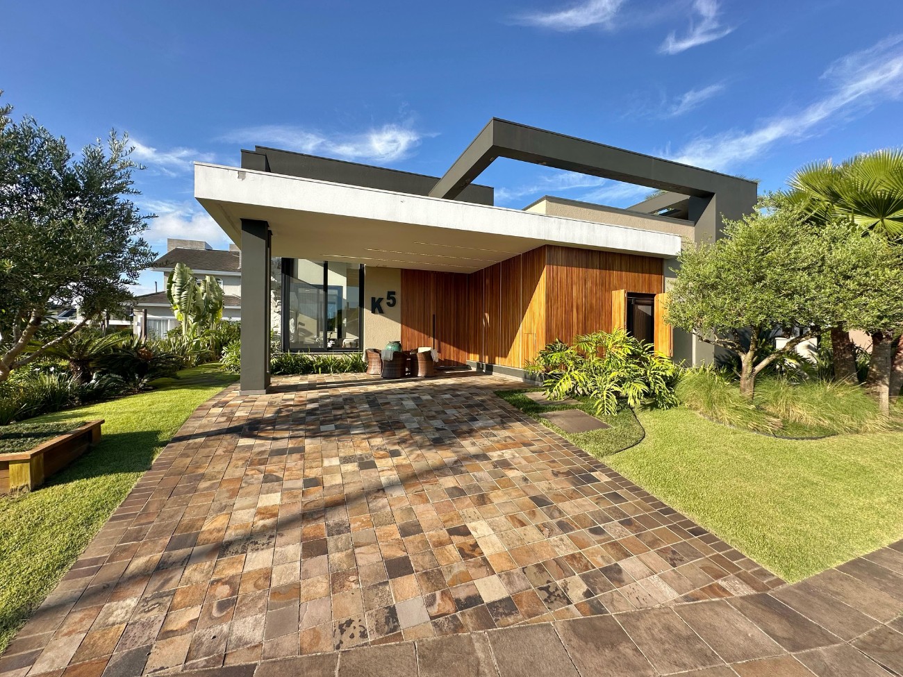 Imagem do imóvel Casa em condomínio 4 dormitórios para aluguel, Xangri-lá em Xangri-lá referência 306835