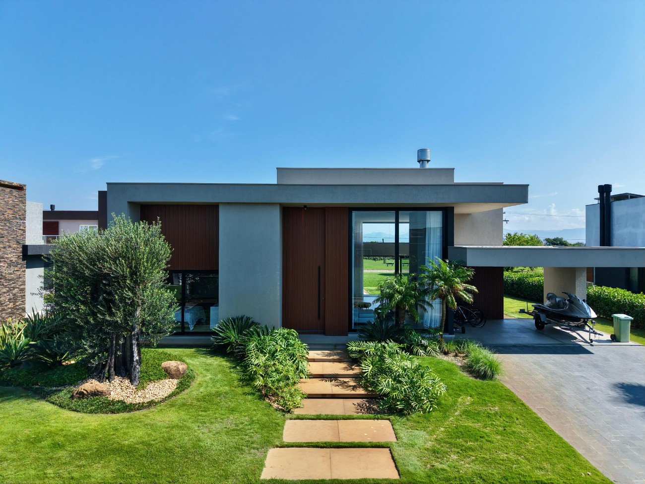 Imagem do imóvel Casa em condomínio 4 dormitórios para aluguel, Atlântida Sul em Osório referência 307052