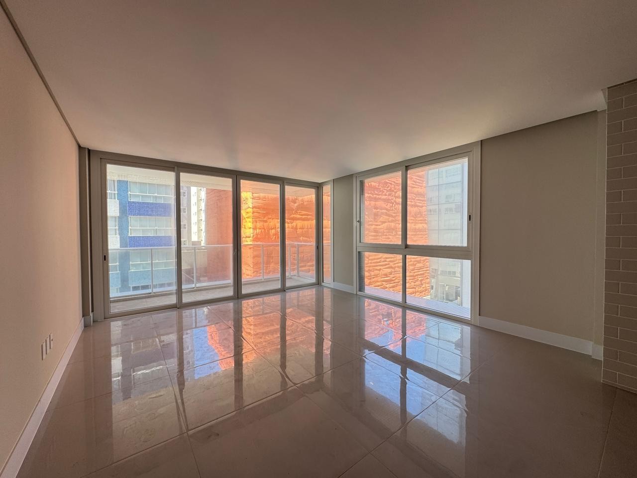 Imagem do imóvel Apartamento 3 dormitórios para aluguel, Navegantes em Capão Da Canoa referência 307054