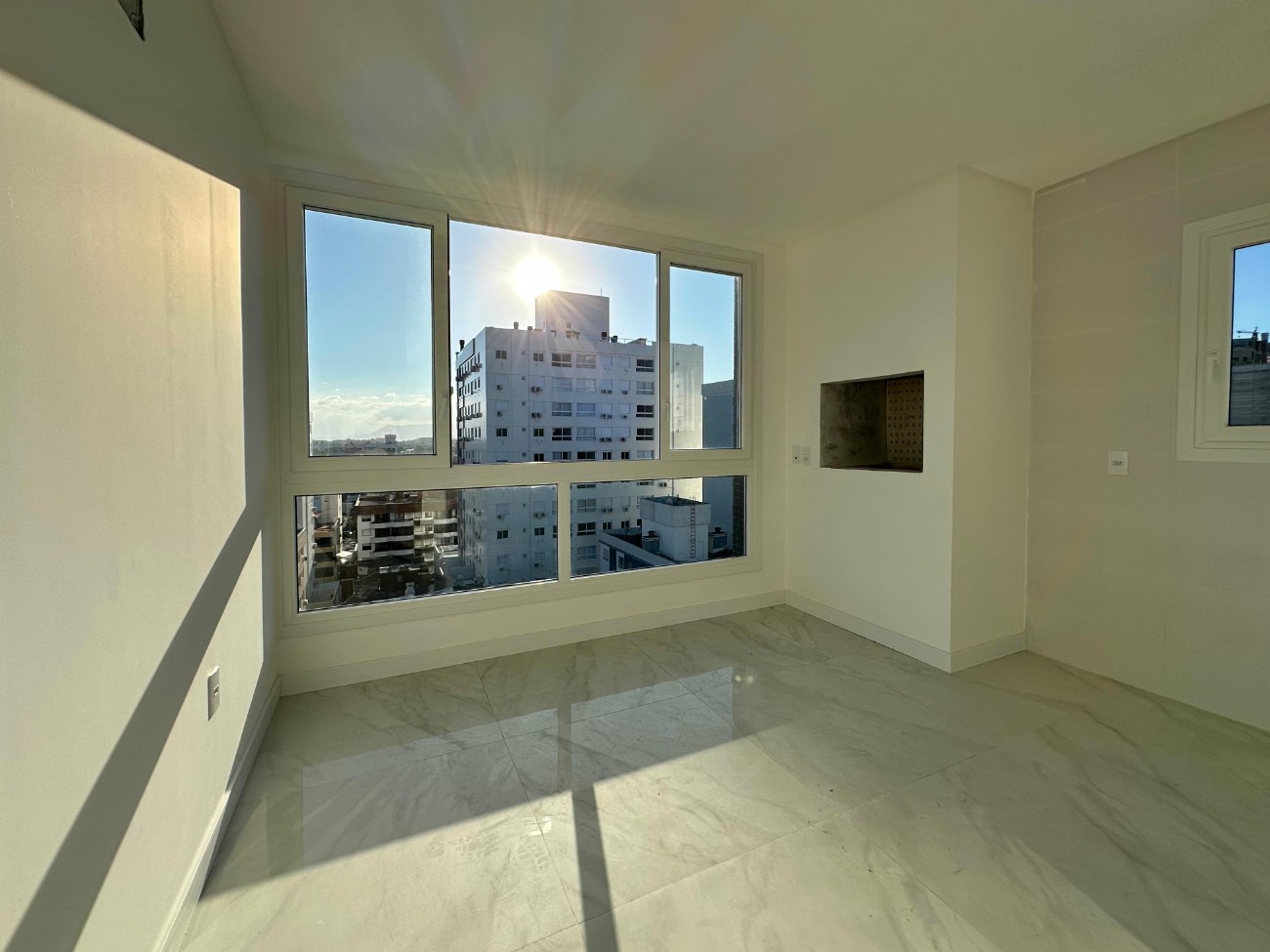 Imagem do imóvel Apartamento 2 dormitórios para aluguel, Centro em Capão Da Canoa referência 307149