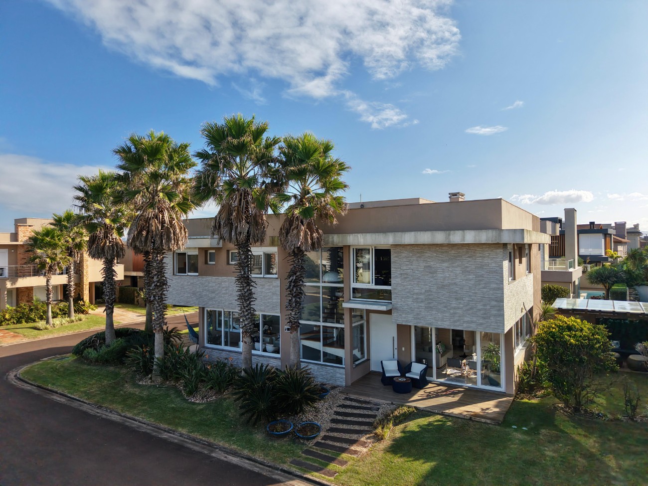 Imagem do imóvel Casa em condomínio 10 dormitórios para aluguel, Remanso em Xangri-lá referência 307176