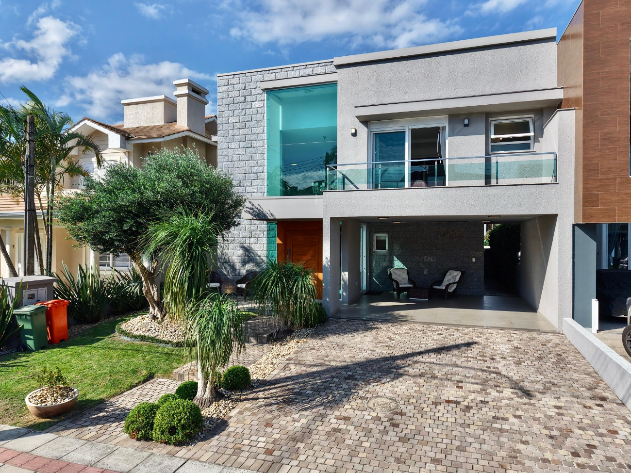 Imagem do imóvel Casa em condomínio 4 dormitórios para aluguel, Zona Nova em Capão Da Canoa referência 307194