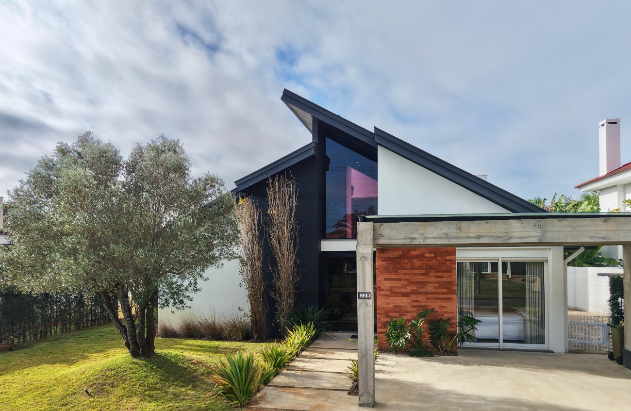Imagem do imóvel Casa em condomínio 4 dormitórios para aluguel, Remanso em Xangri-lá referência 307241