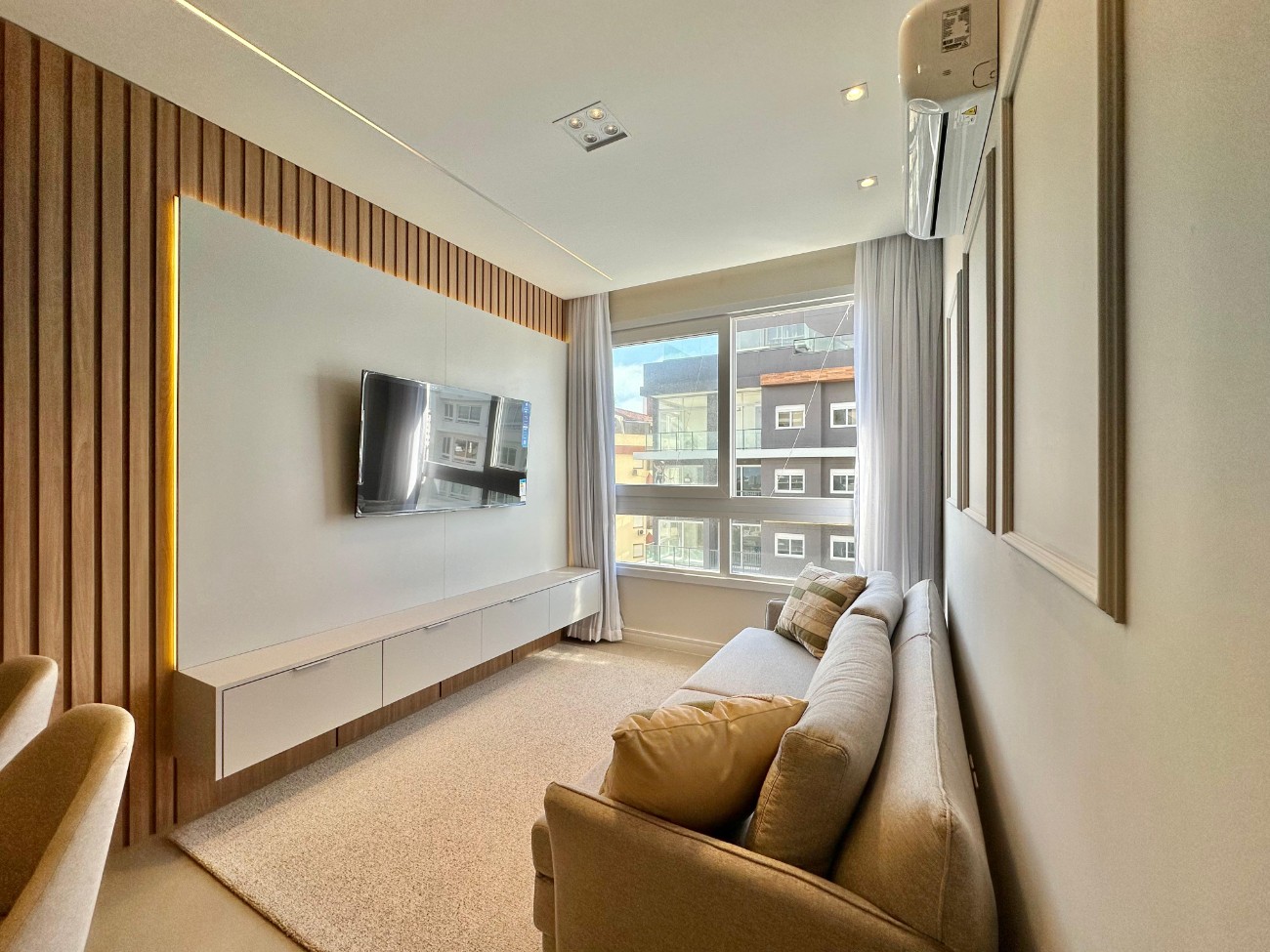 Imagem do imóvel Apartamento 2 dormitórios para aluguel, Zona Nova em Capão Da Canoa referência 307367