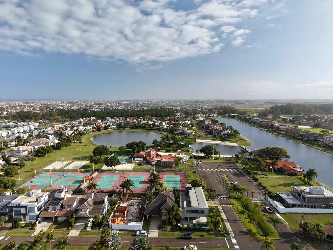 Imagem do imóvel Casa em condomínio 3 dormitórios para aluguel, Atlântida em Xangri-lá referência 307557