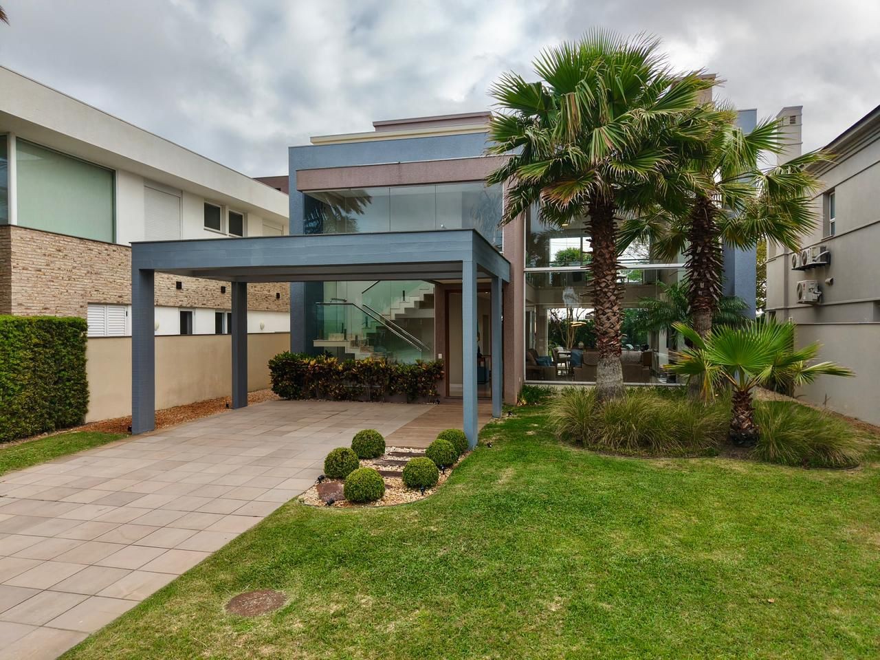 Imagem do imóvel Casa em condomínio 4 dormitórios para aluguel, Atlântida em Xangri-lá referência 307759