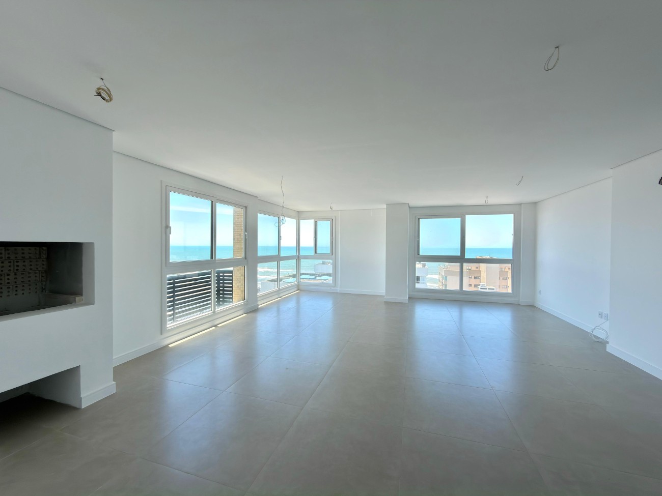 Imagem do imóvel Apartamento 4 dormitórios para aluguel, Centro em Capão Da Canoa referência 308001