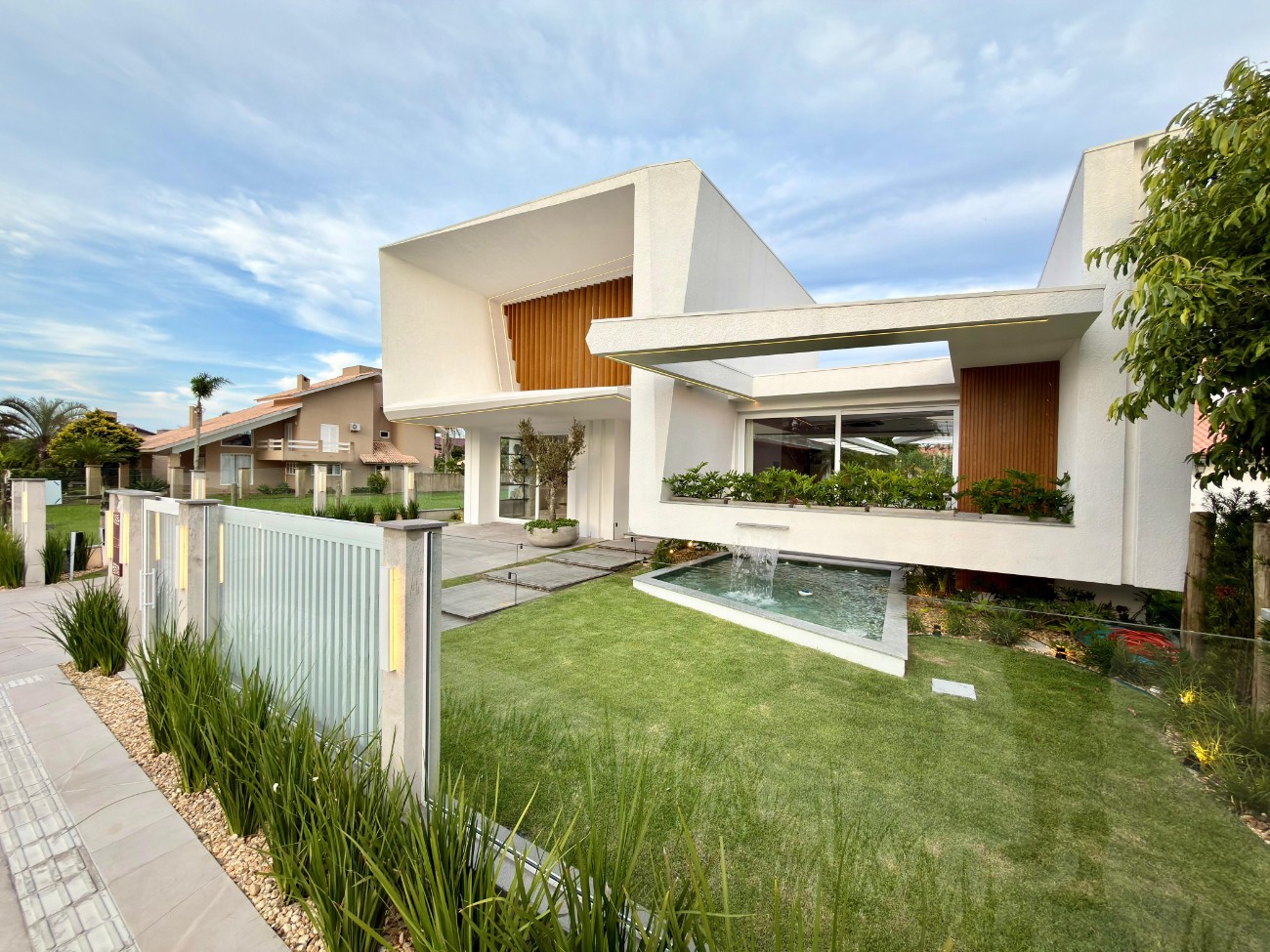 Imagem do imóvel Casa 4 dormitórios à venda, Atlântida em Xangri-lá referência 308144