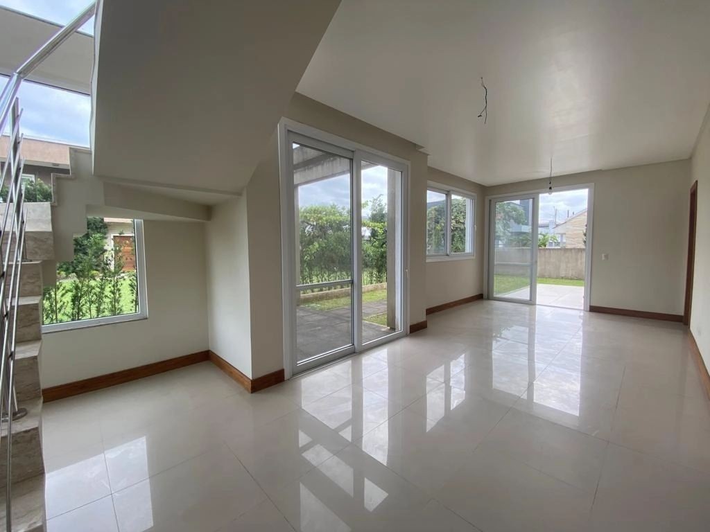 Imagem do imóvel Casa em condomínio 4 dormitórios à venda, Zona Nova em Capão Da Canoa referência 86983