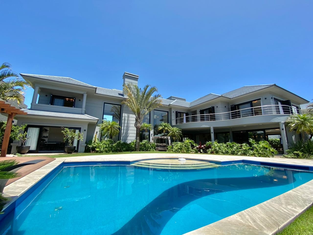 Imagem do imóvel Casa em condomínio 5 dormitórios para aluguel, Atlântida em Xangri-lá referência 90349